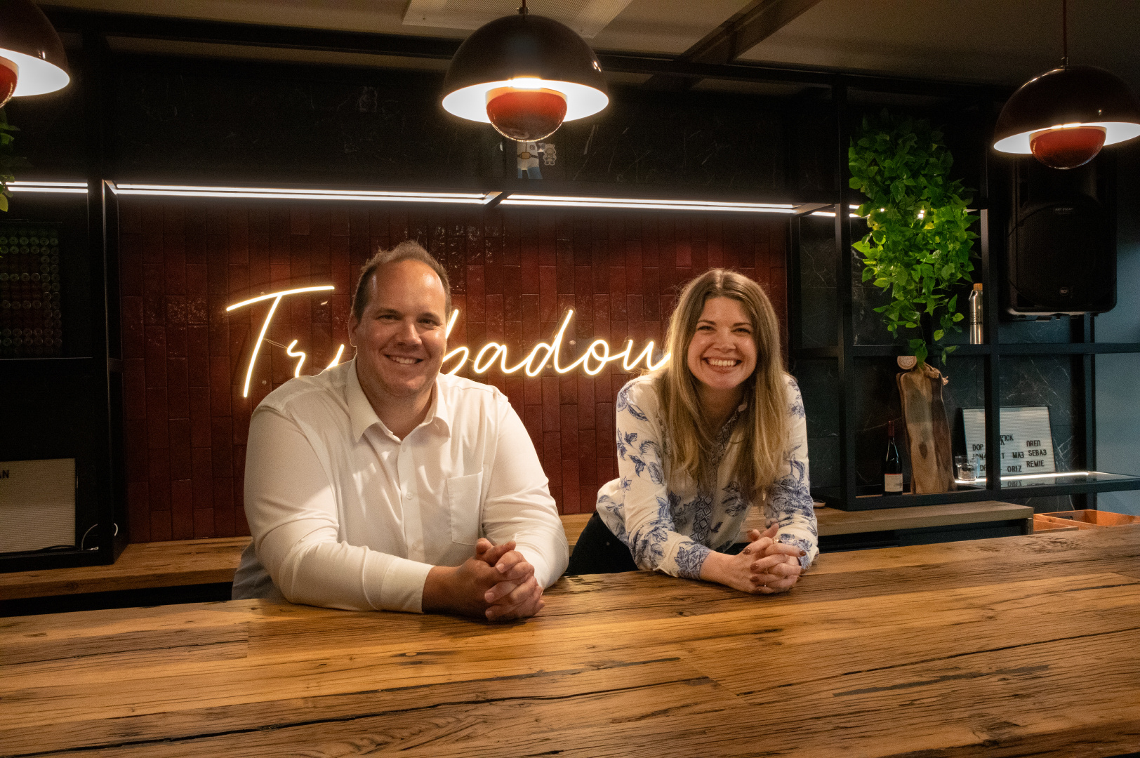 Gerrit Tamboer en Marilou van Doorn from Fullstaq and True, announcing the merger